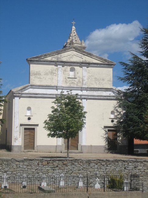 Eglise de Calacuccia. Découverte de la Corse. Porto - Corte par le Niolu.