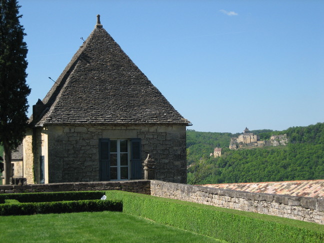 Escales périgourdines. Sarlat et la vallée de la Dordogne en Périgord noir.