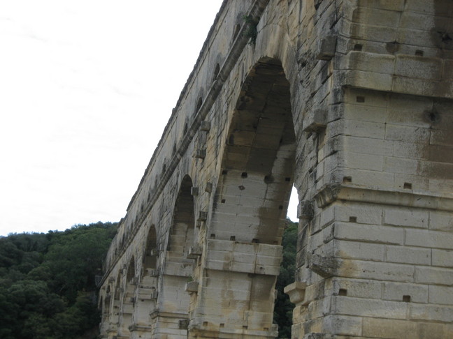 Hérault, Gard, Camargue et Aix en Provence. Pont du Gard.