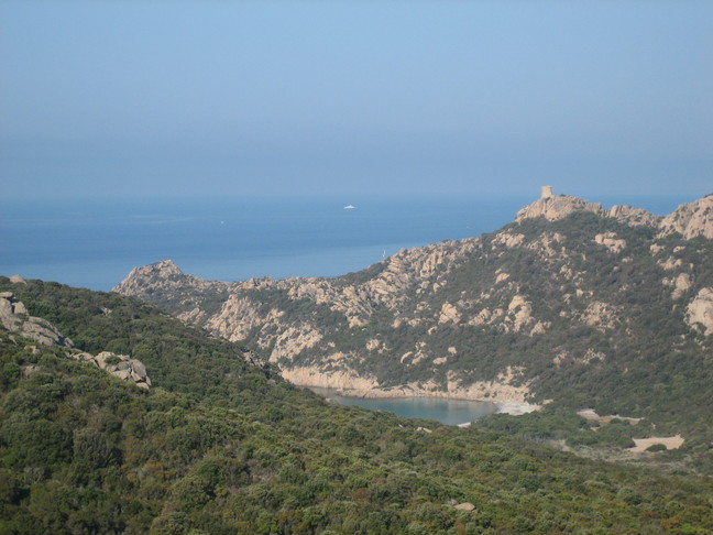 Le lion et la plage de Roccapina. Découverte de la Corse. Au sud d'Ajaccio.