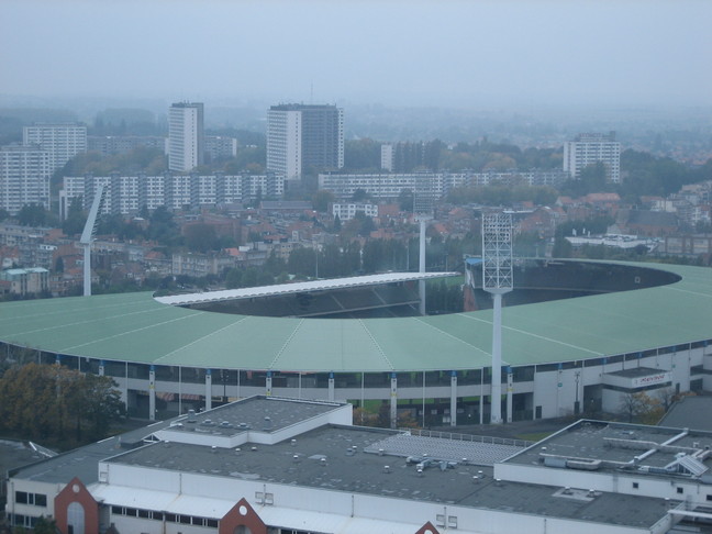 Stade du Heysel vu de l'Atomium. Une journée à Bruxelles. Visite de l'Atomium.