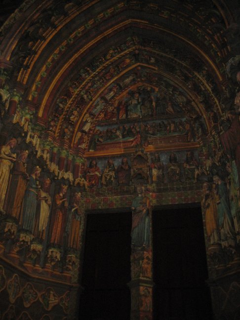Illuminations nocturnes de la cathédrale d'Amiens. Fêtes de fin d'année 2007. Réveillon du jour de l'an à Boves.