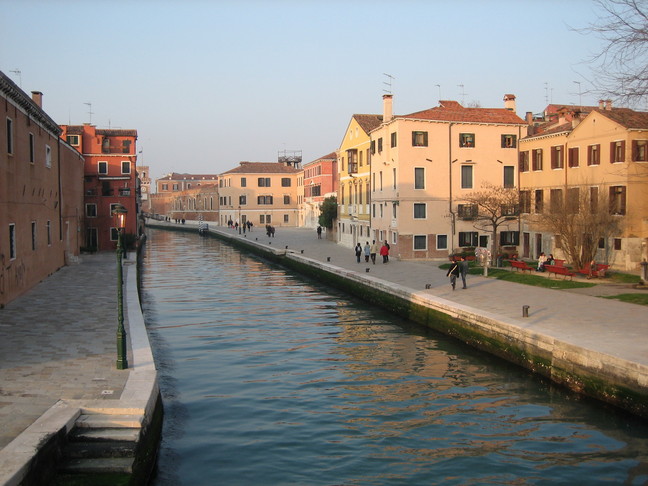 Rio del Arsenale. Voyage à Venise. Premiers pas dans la ville.