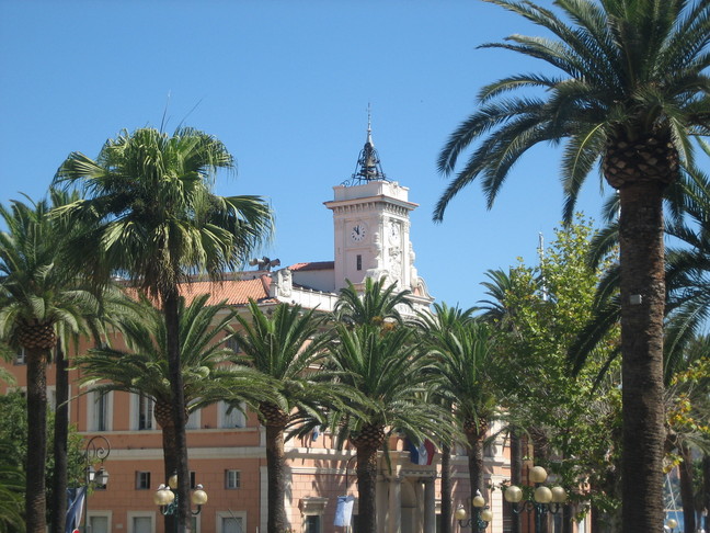 La mairie d'Ajaccio sur la place des Palmiers. Découverte de la Corse. Ajaccio, ville impériale.