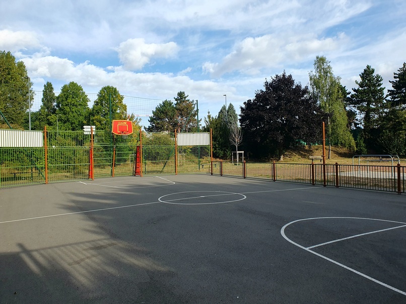 City Stade + terrain de basket, Fives - Petit Maroc